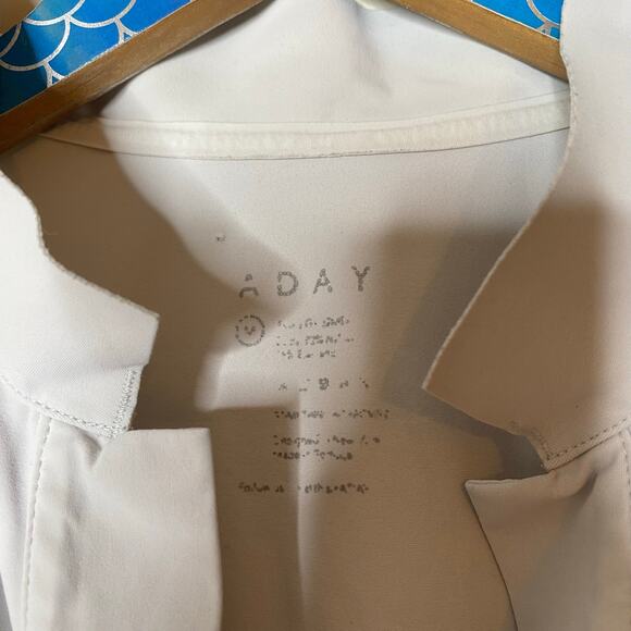 ADAY Something Borrowed Oyster Light Gray Shirt Size Medium - Picture 6 of 11